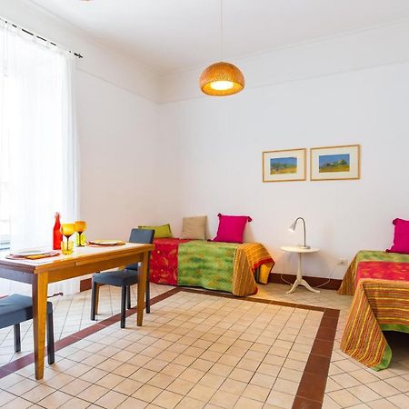 Lopez 20 A Big Family Apartment By Napoliapartments Bagian luar foto